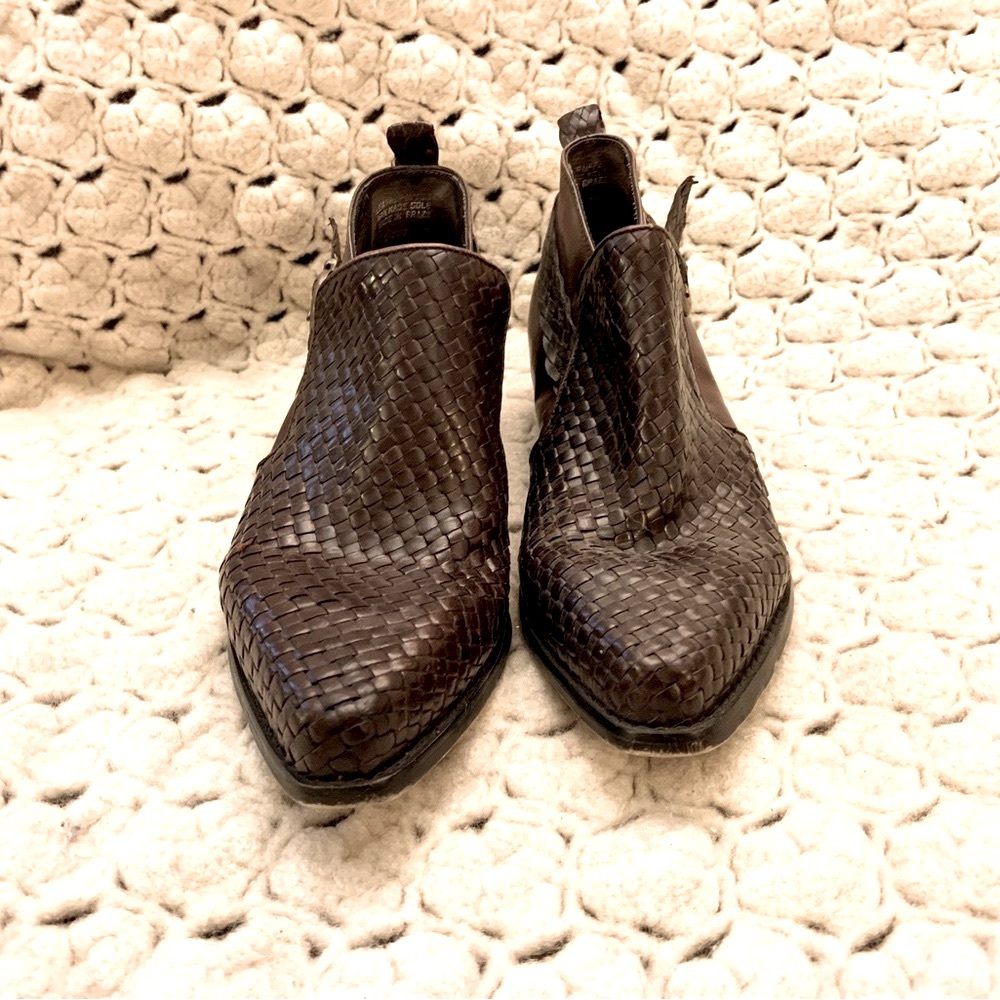 Enzo Angiolini.  Leather man made !  Made in Brazil.  Size 7.5